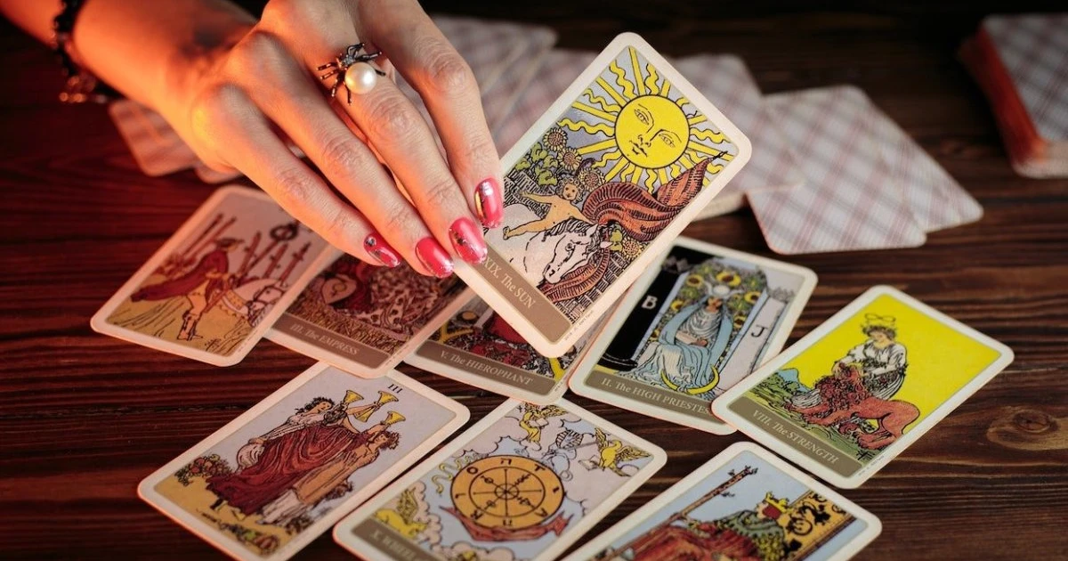 5 Best Tarot Cards And Decks You Should Consider Buying